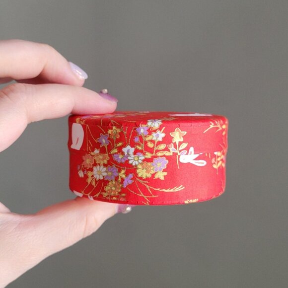 New Japanese Tea Canister - Rabbit Design - Picture 2 of 7